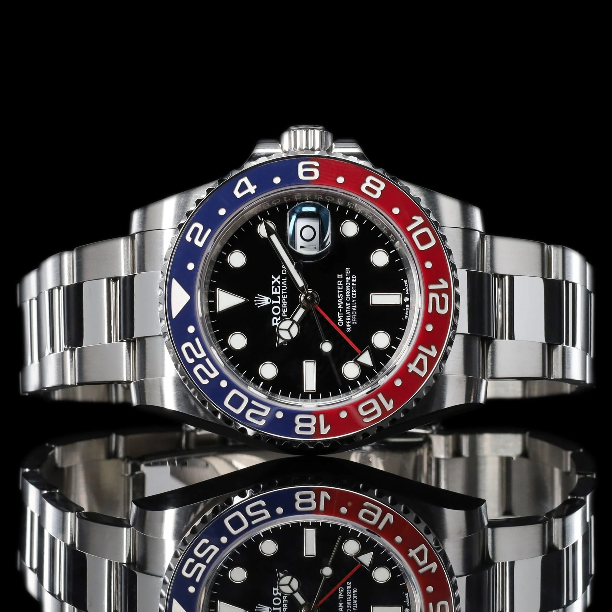 Rolex GMT-Master II „Pepsi“ — Dreiviertelansicht